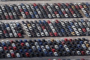 Edmunds Warns of a Tough 2019 for US Auto Industry
