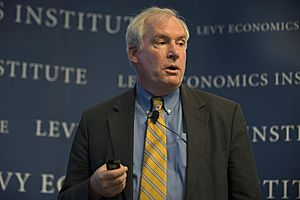 Fed's Rosengren: Will Worry When Consumers Show Worry